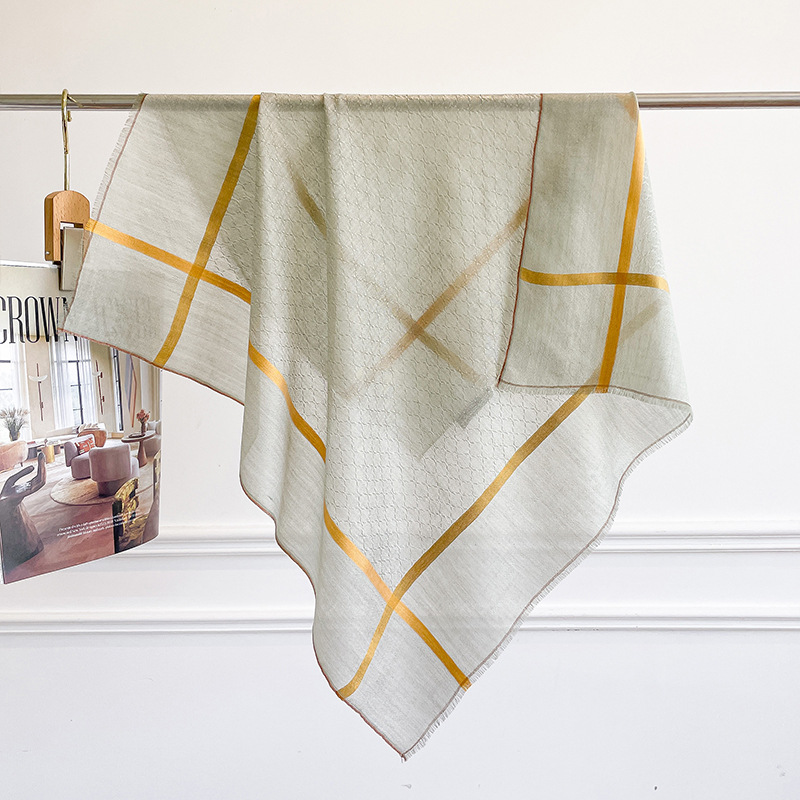 100% PURE CASHMERE Square Shaw - огляд і ціна Cashmere Scarf