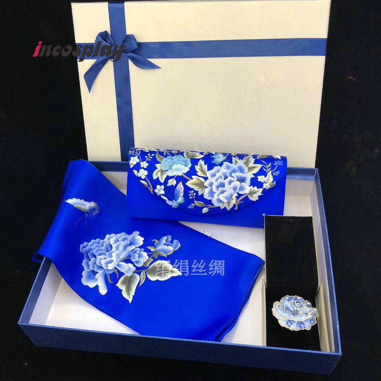 Chinese Embroidery Silk Scarf, - огляд і ціна Luxury Gift Set