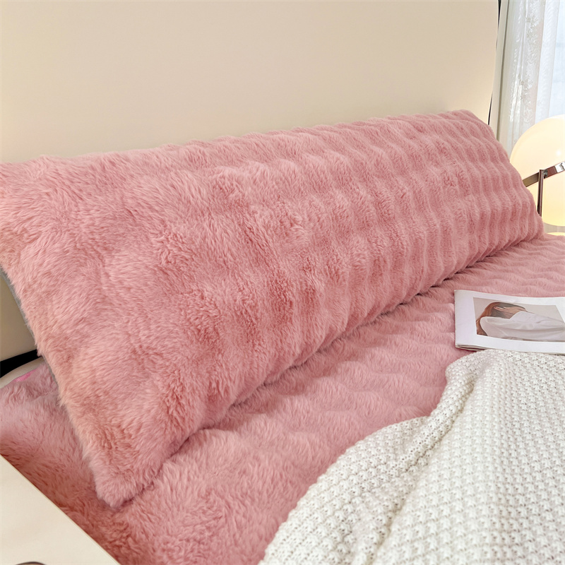1pc solid-color plush pillow l - огляд і ціна Silk Pillowcase