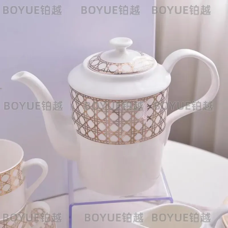 Luxury Bone China Coffee Cup S - огляд і ціна Luxury Gift Set