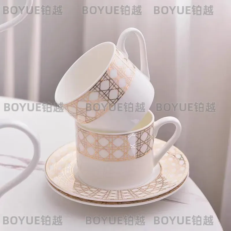 Luxury Bone China Coffee Cup S - огляд і ціна Luxury Gift Set